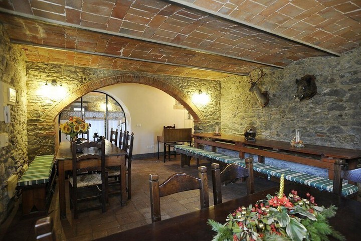 Dining 52 of 68