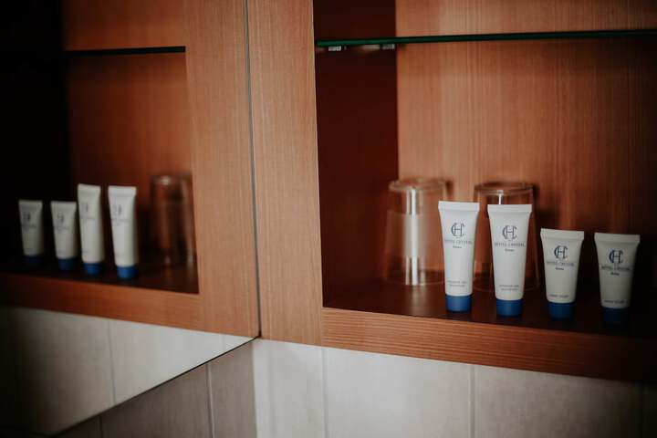 Room 60 of 148