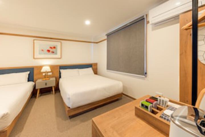 Room 52 of 111