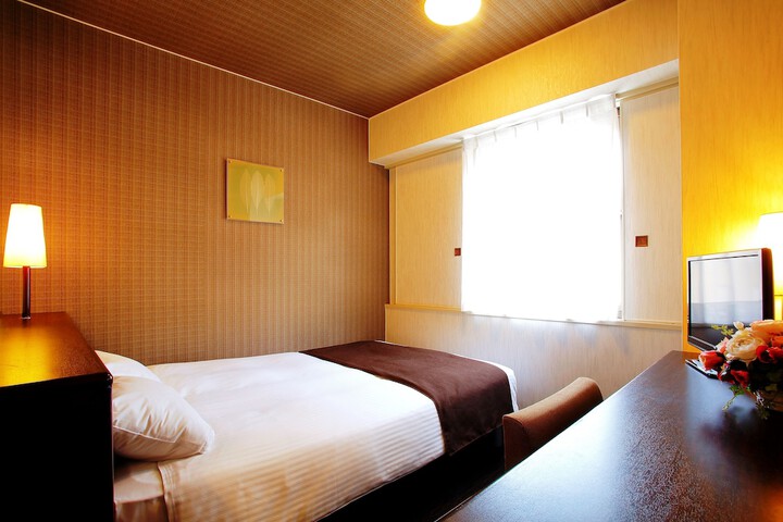 Room 4 of 31