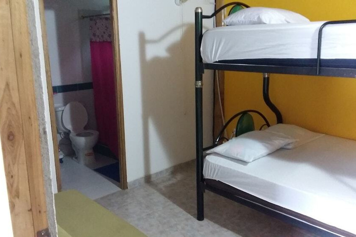 Room 2 of 6