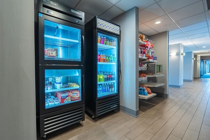 Snack bar
