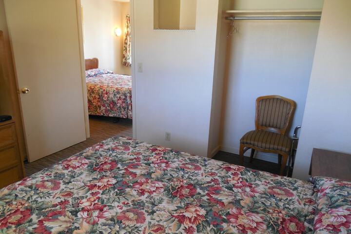 Room 8 of 35
