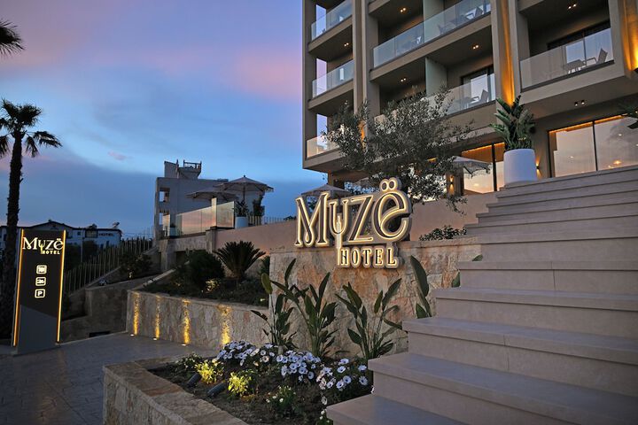 Hotel 62 of 72