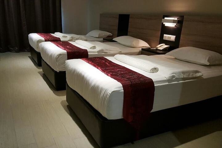 Room 10 of 47
