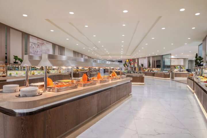 Dining 90 of 146