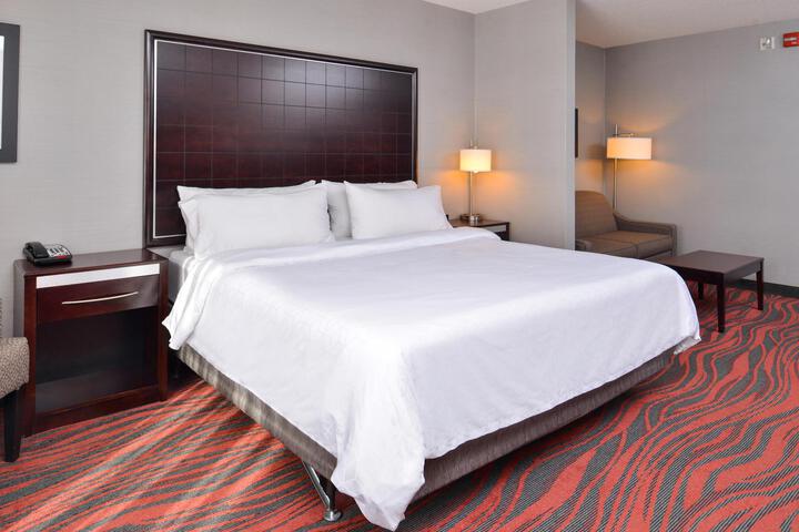 1 King Bed (7 of 12)