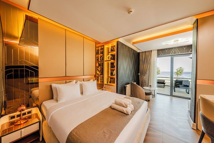 Room 34 of 72