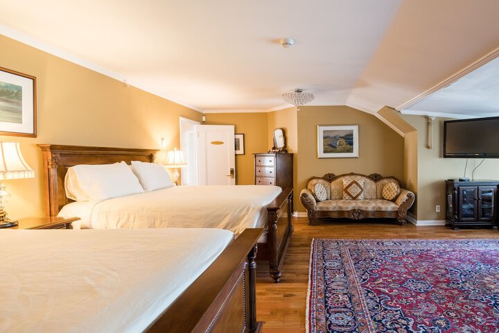 Room 9 of 51