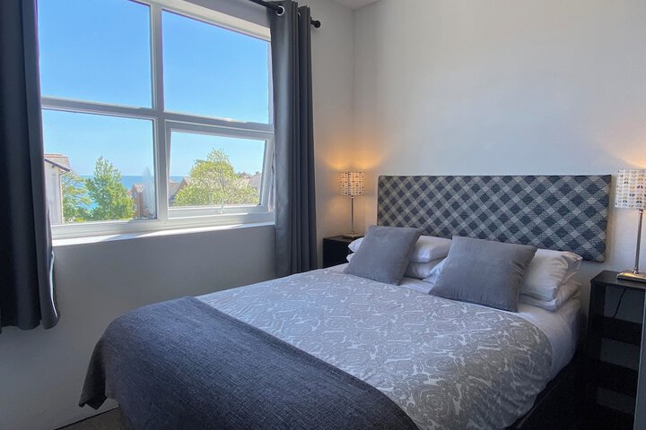 Room 16 of 90