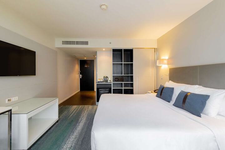 Room 7 of 21