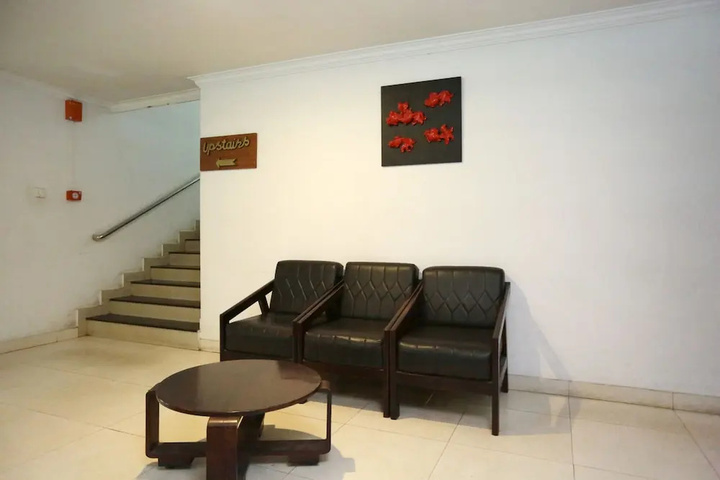 Room 12 of 18