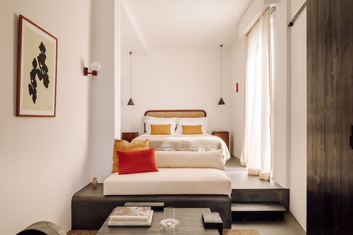 Room 43 of 144