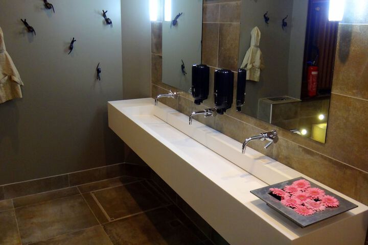 Hotel Interior 4 of 118