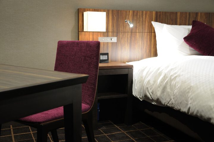 Room 7 of 30