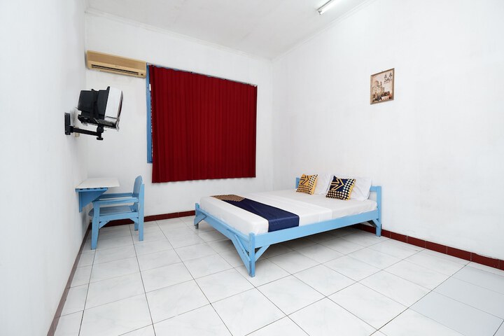 Room 8 of 38