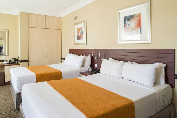 Room 4 of 52