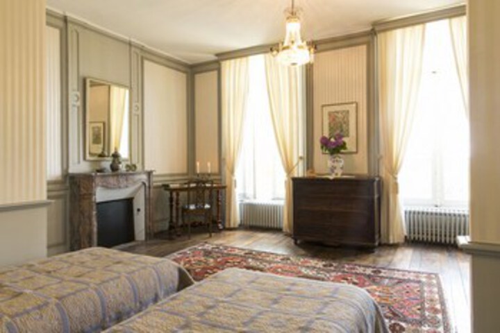Room 51 of 70
