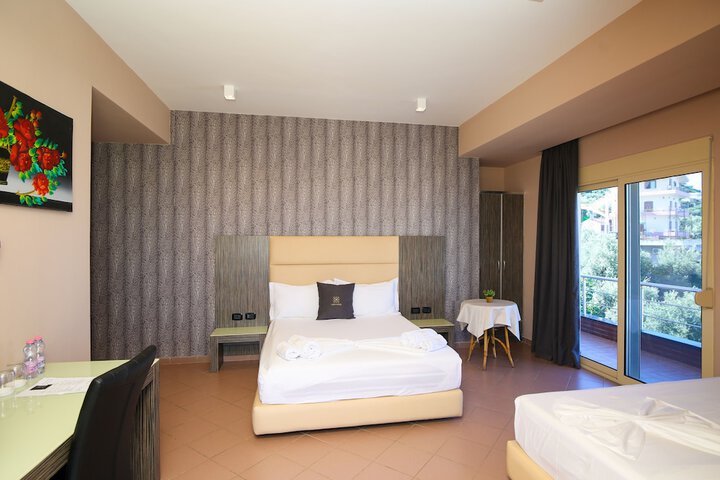 Room 48 of 218