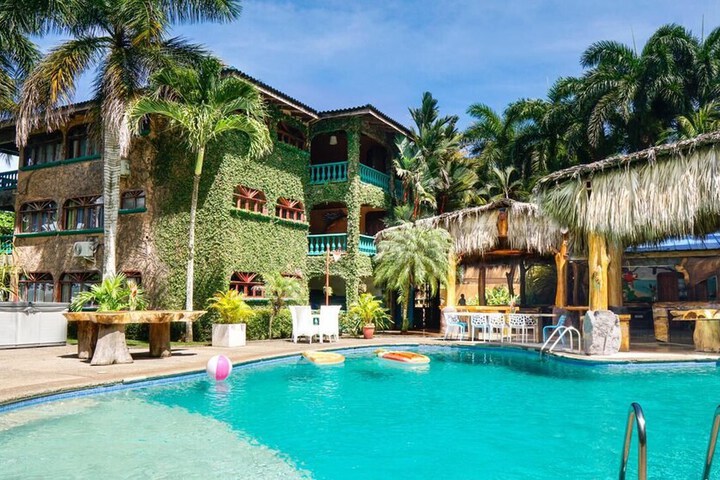 Hotel 85 of 95