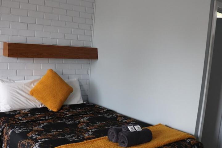 Room 25 of 61