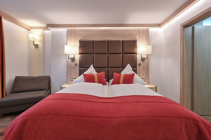 Room 38 of 74