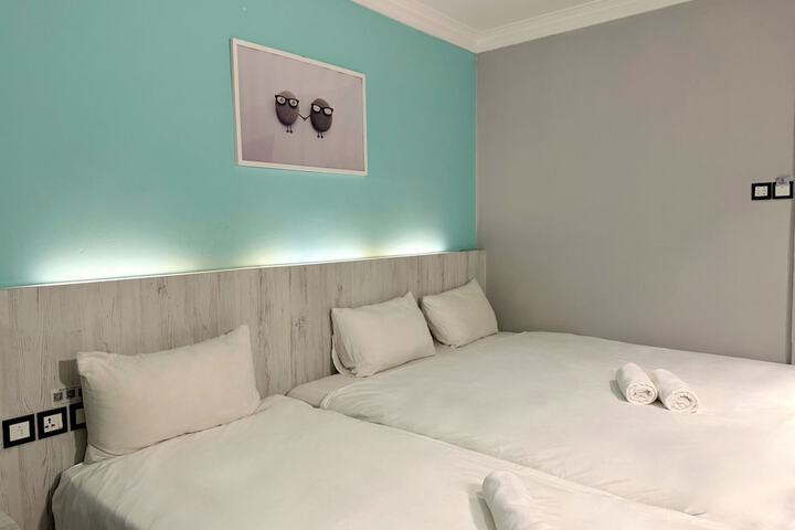 Room 44 of 61