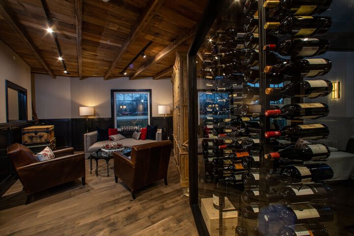 Hotel Interior 3 of 33