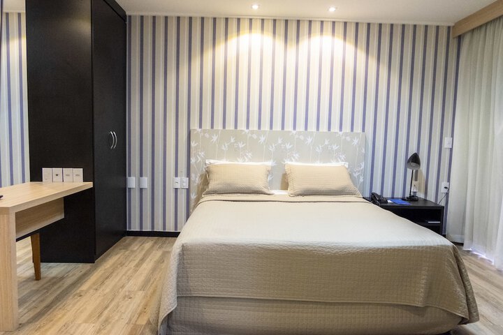 Room 34 of 86