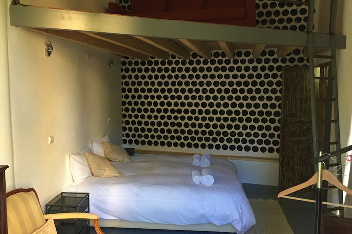 Room 6 of 36