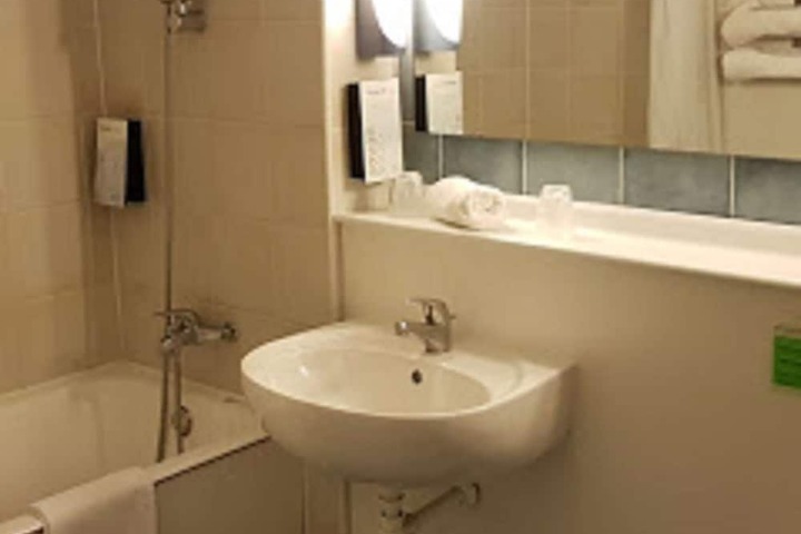 Clean Restrooms