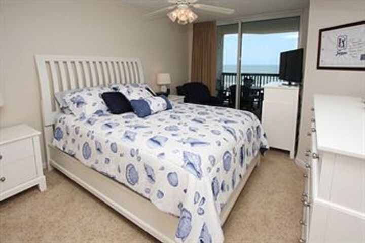 Room 14 of 36
