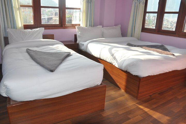 Room 5 of 44