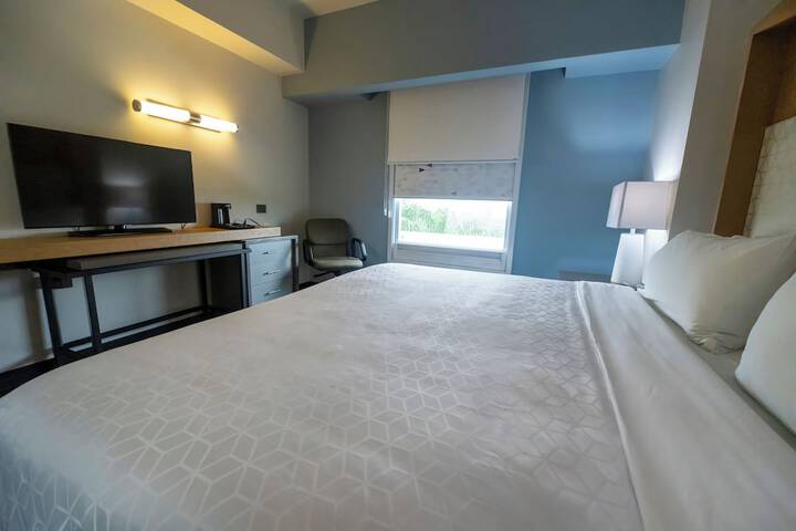 Room 19 of 113