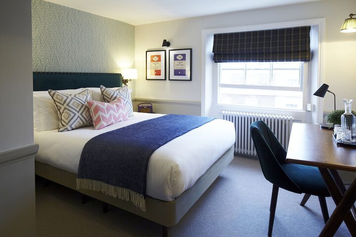 Room 15 of 79