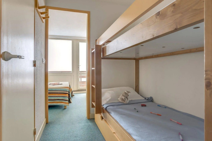 Room 4 of 22