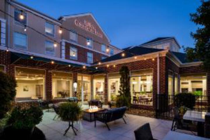 Hotel 4 of 33