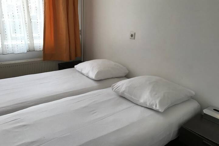 Room 15 of 58