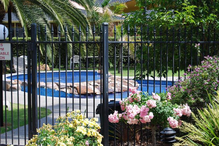 Pool 65 of 81