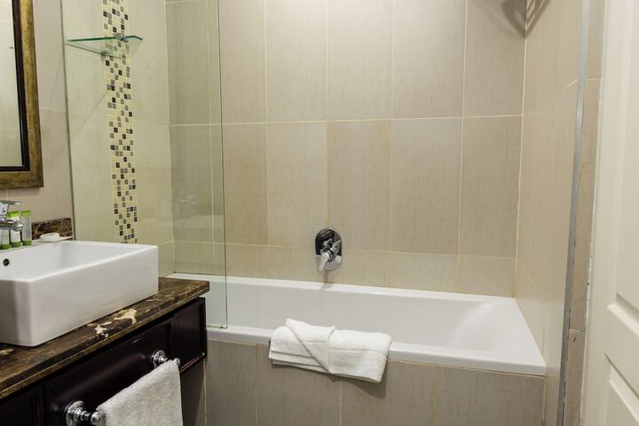 Room 42 of 73