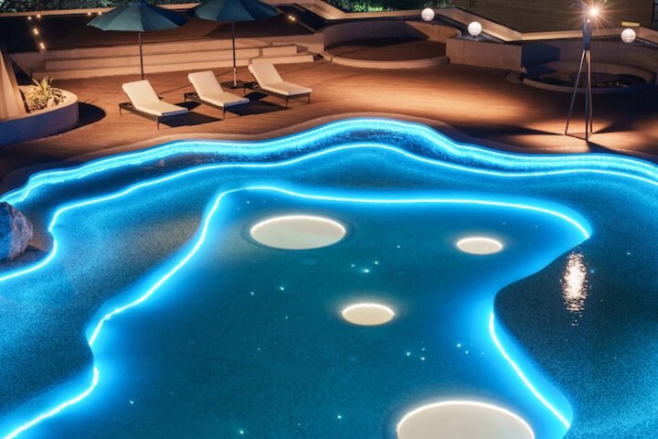 Pool 22 of 35