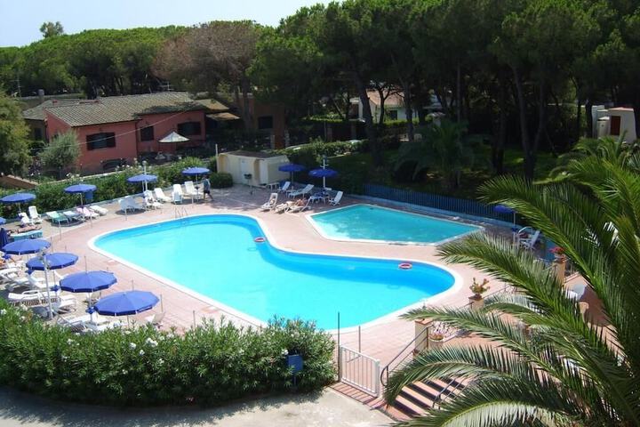 Pool Hotel