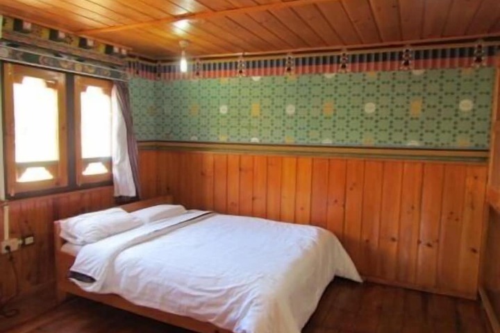 Room 13 of 15