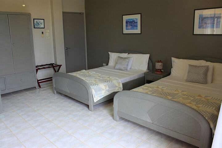 Room 17 of 68