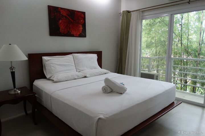 Room 4 of 35