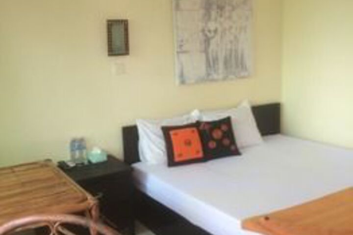 Room 16 of 40