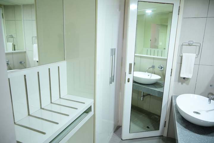 Clean Restrooms