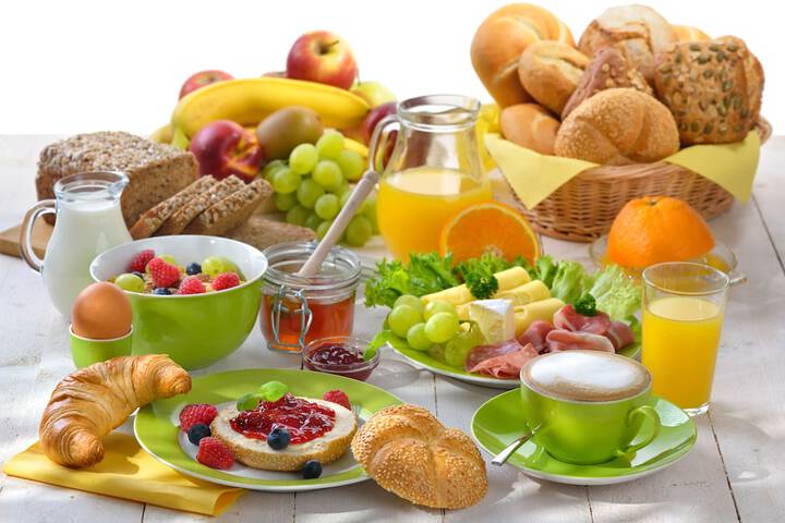 Breakfast buffet