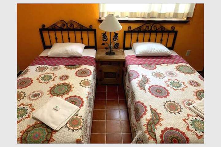 Room 15 of 38