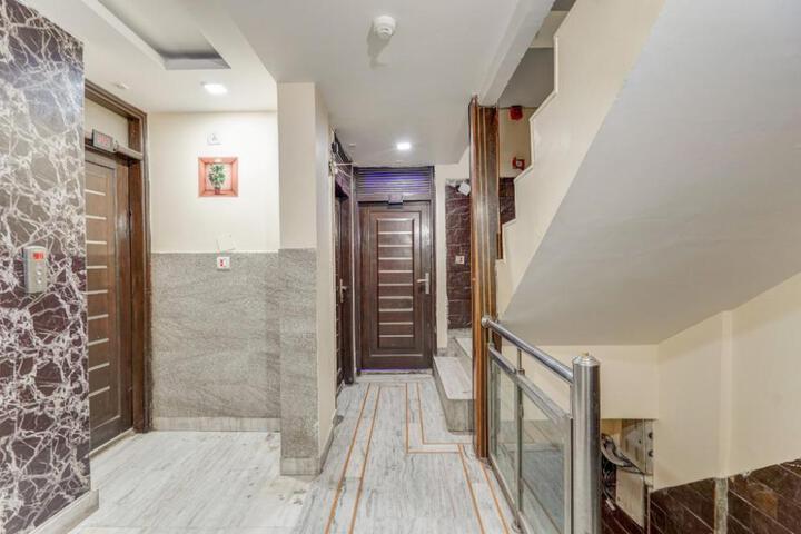 Hotel O Priya Palace